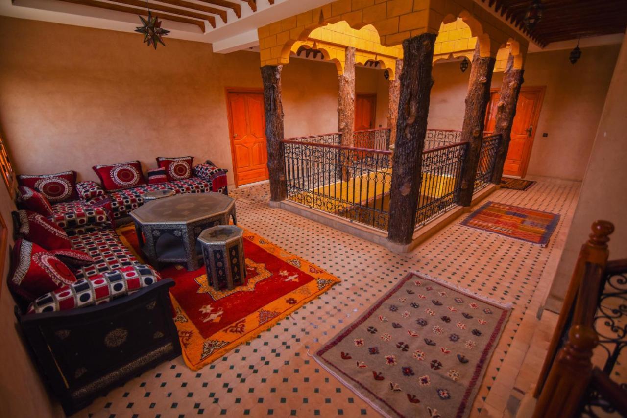 Kasbah Roseville Ait Ouahi ภายนอก รูปภาพ